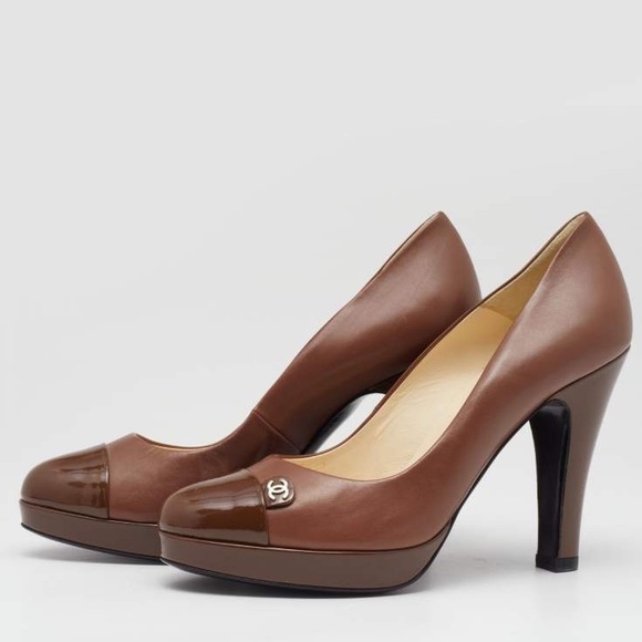 Chanel 🤎 Gorgeous Classic Brown Cap Toe CC Platform Pumps Size 37 - Picture 1 of 10